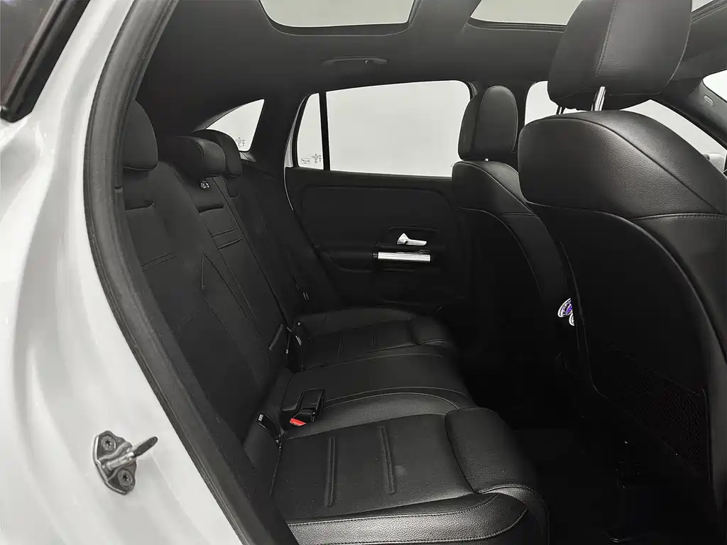 Mercedes-Benz GLA — фото 22