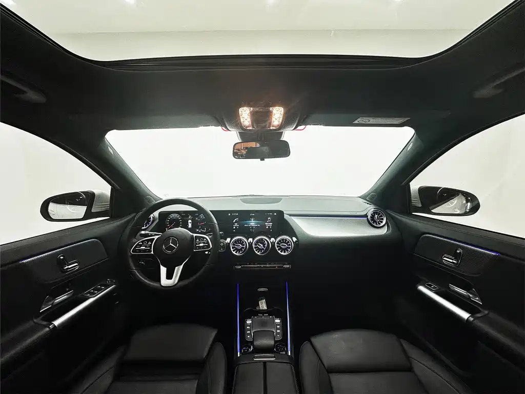 Mercedes-Benz GLA — фото 10