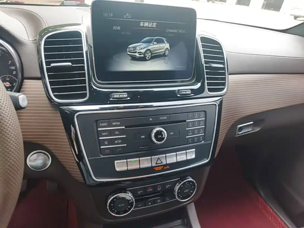 Mercedes-Benz GLE (Import) — фото 13