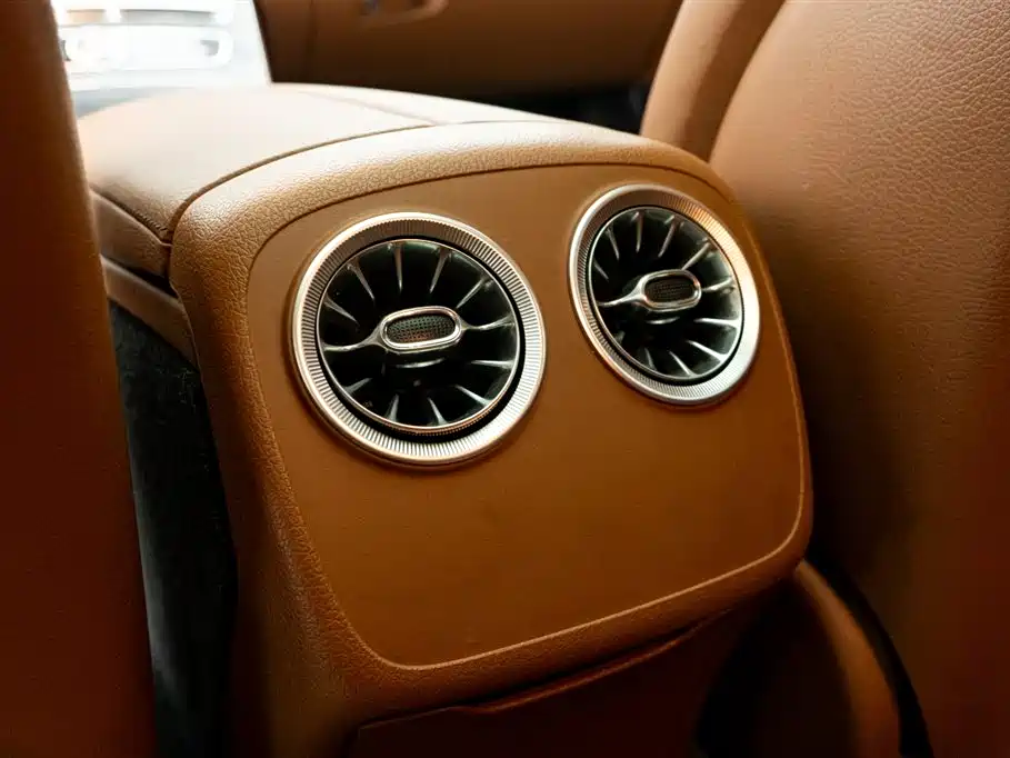 Mercedes-Benz E-Class (Import) — фото 20