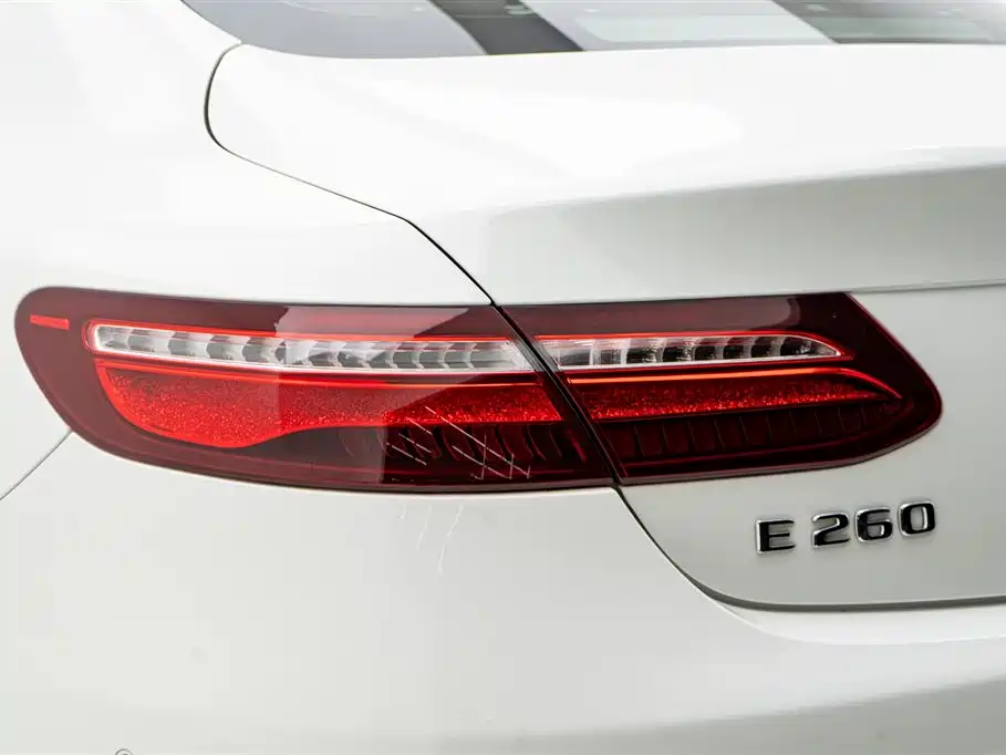 Mercedes-Benz E-Class (Import) — фото 22