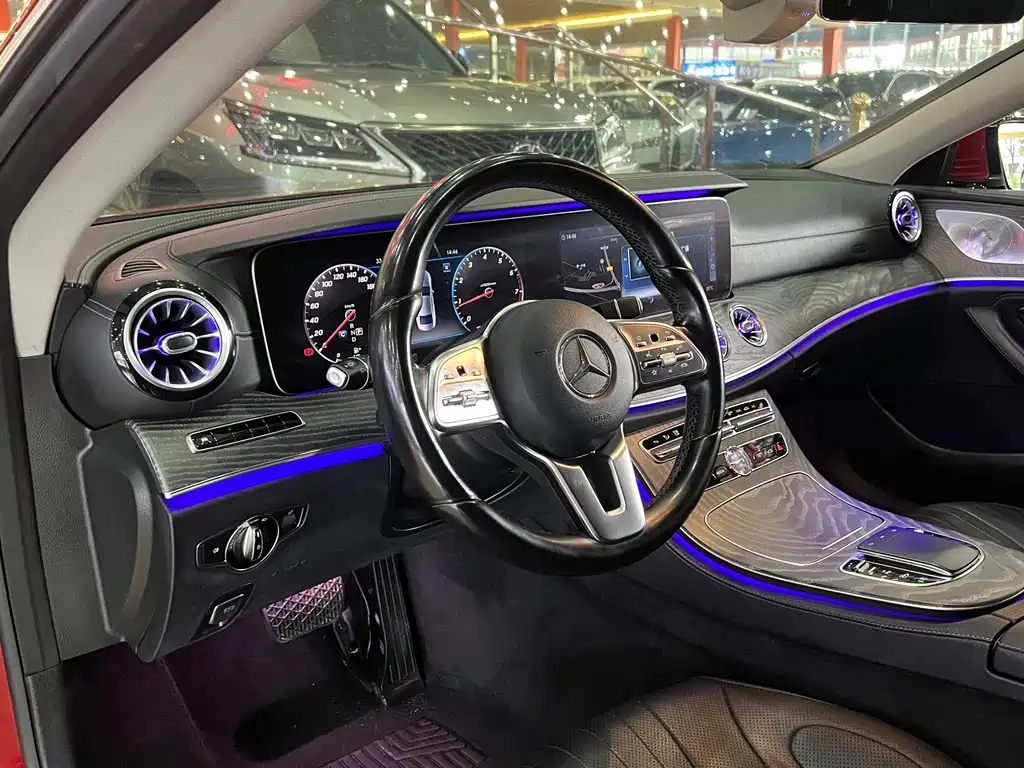 Mercedes-Benz CLS — фото 7