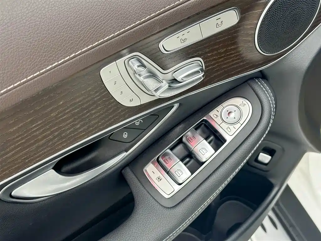 Mercedes-Benz GLC — фото 18