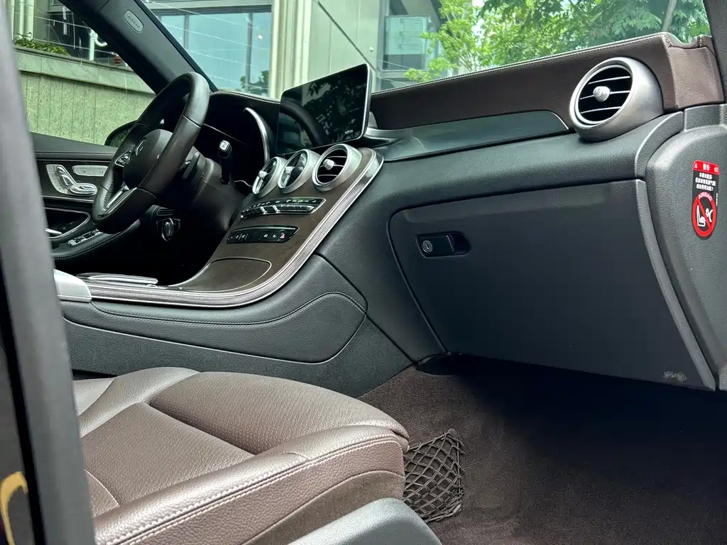 Mercedes-Benz GLC — фото 11