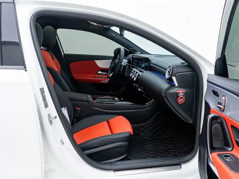 Mercedes-Benz A-Class AMG — фото 17