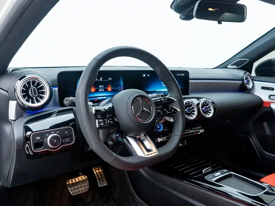 Mercedes-Benz A-Class AMG — фото 20