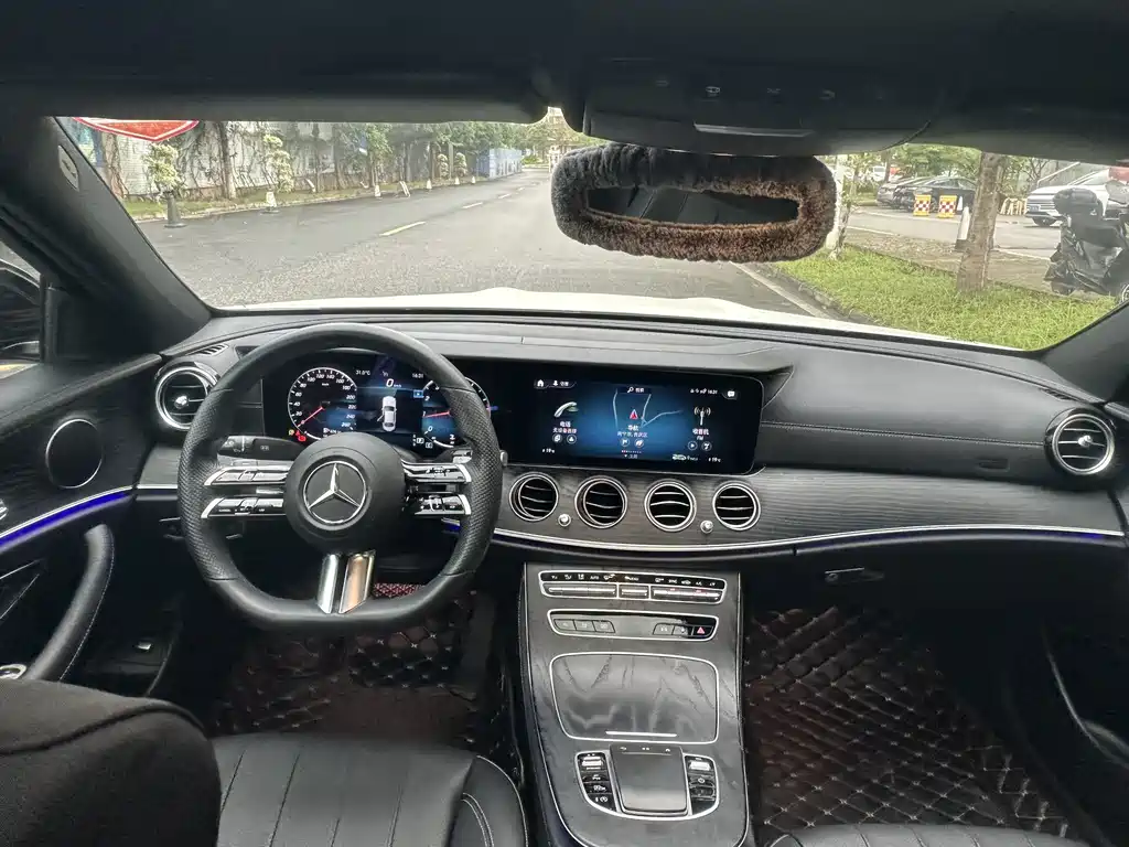 Mercedes-Benz E-Class (Import) — фото 18