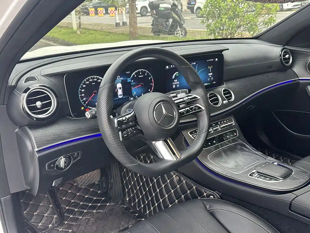 Mercedes-Benz E-Class (Import) — фото 19