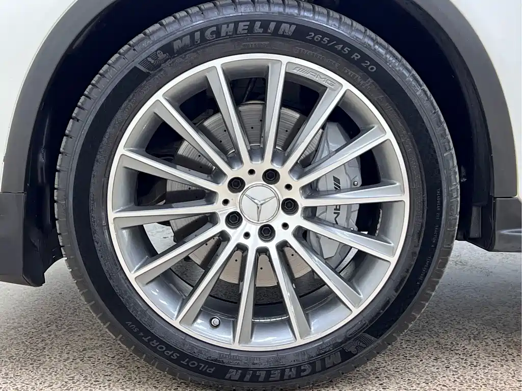 Mercedes-Benz GLC AMG — фото 9