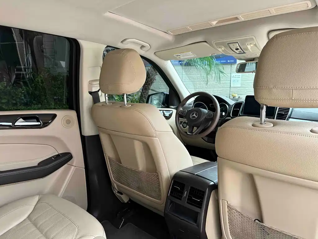 Mercedes-Benz GLS — фото 31
