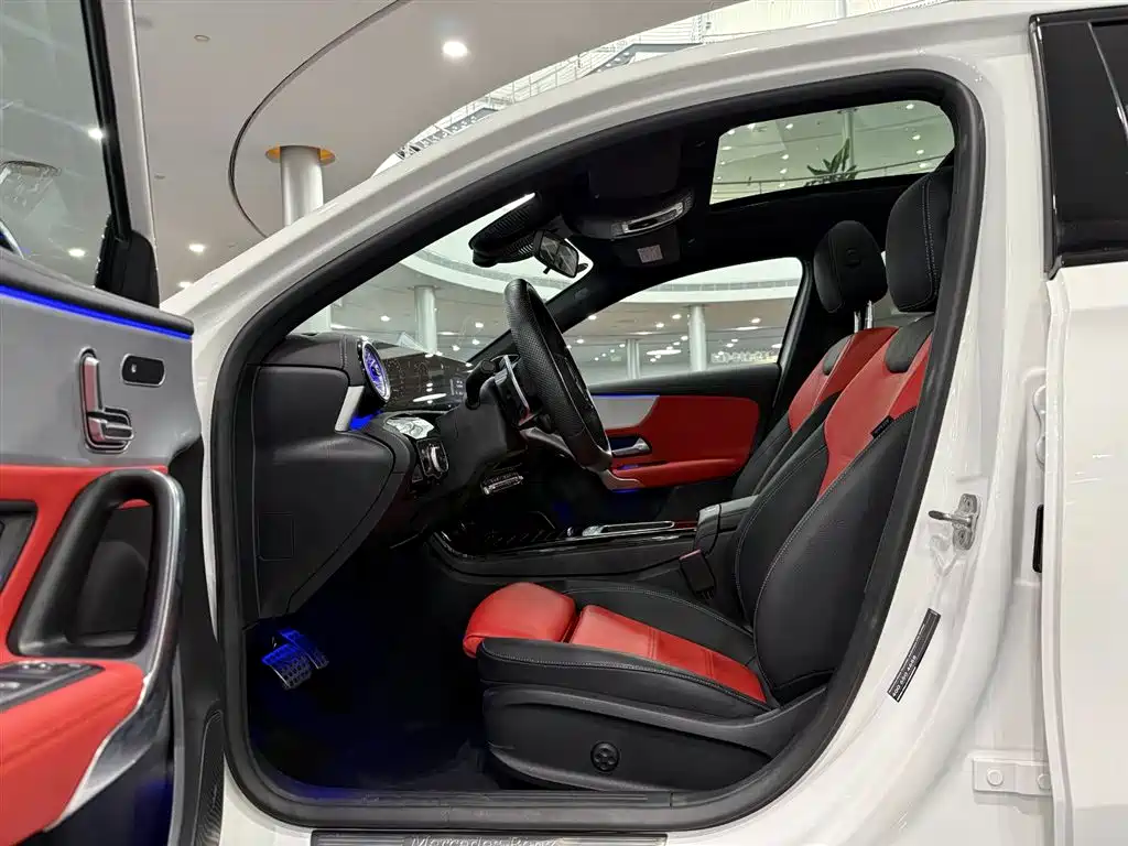 Mercedes-Benz A-Class AMG — фото 8