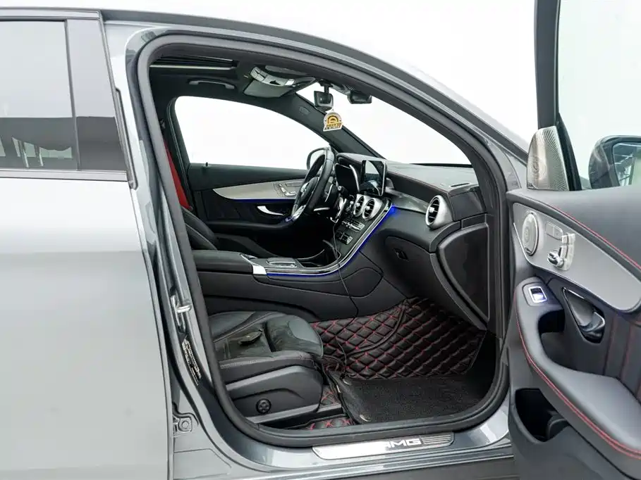 Mercedes-Benz GLC Coupe AMG — фото 9