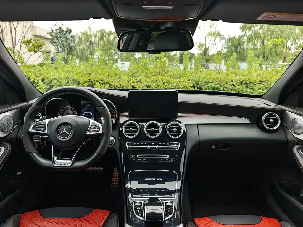 Mercedes-Benz C-Class AMG — фото 11