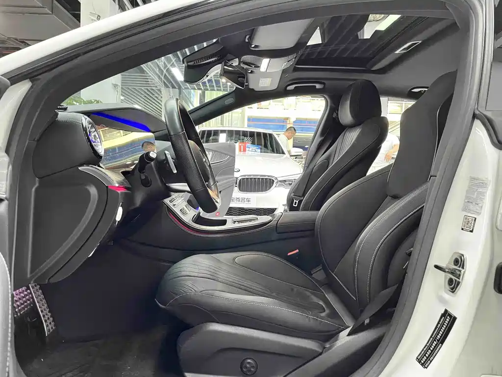 Mercedes-Benz CLS — фото 7