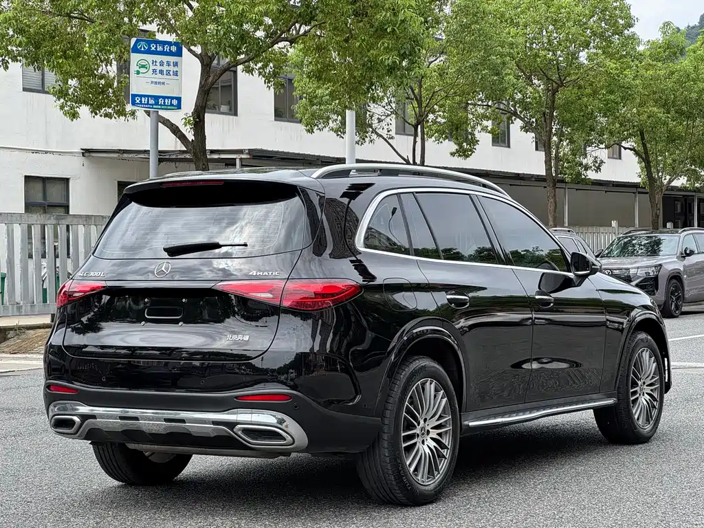 Mercedes-Benz GLC — фото 4