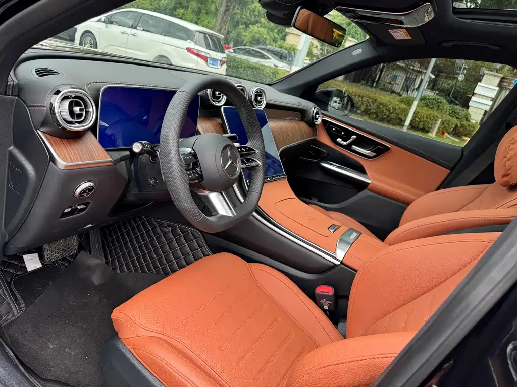 Mercedes-Benz GLC — фото 10