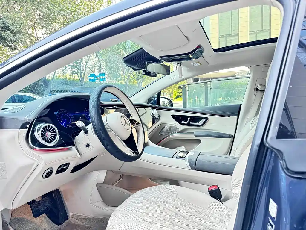 Mercedes-Benz EQS — фото 10