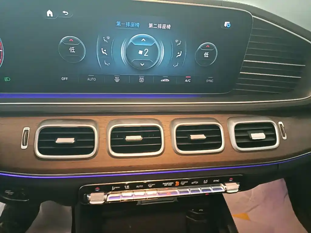 Mercedes-Benz GLE (Import) — фото 13