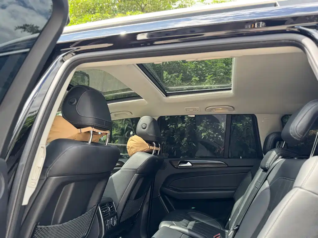 Mercedes-Benz GLS — фото 15