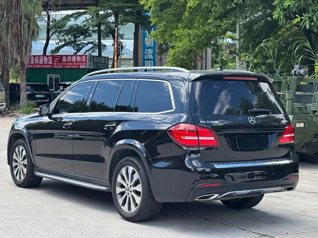 Mercedes-Benz GLS — фото 6