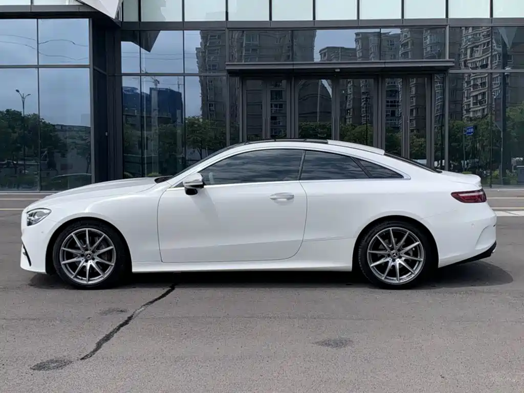 Mercedes-Benz E-Class (Import) — фото 6