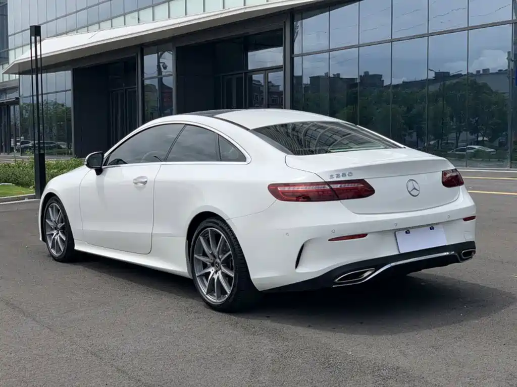 Mercedes-Benz E-Class (Import) — фото 7
