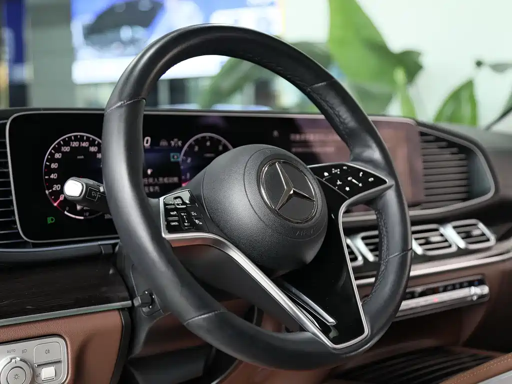 Mercedes-Benz GLE (Import) — фото 8
