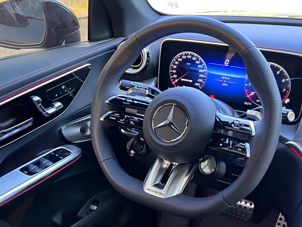 Mercedes-Benz GLC AMG — фото 7