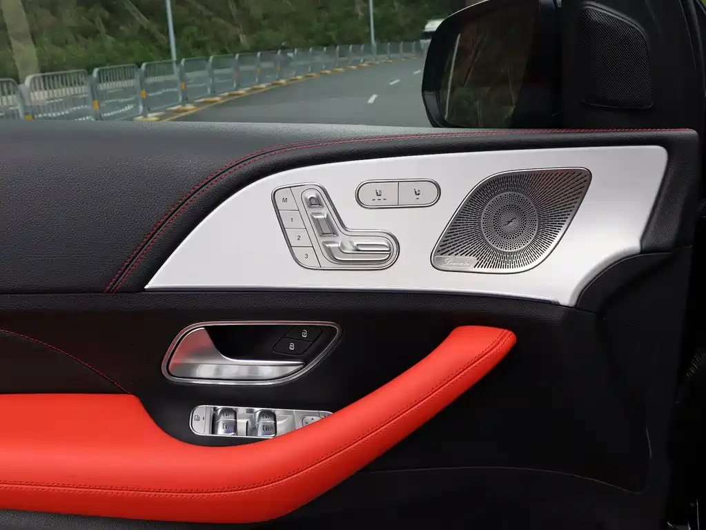 Mercedes-Benz GLE AMG — фото 14