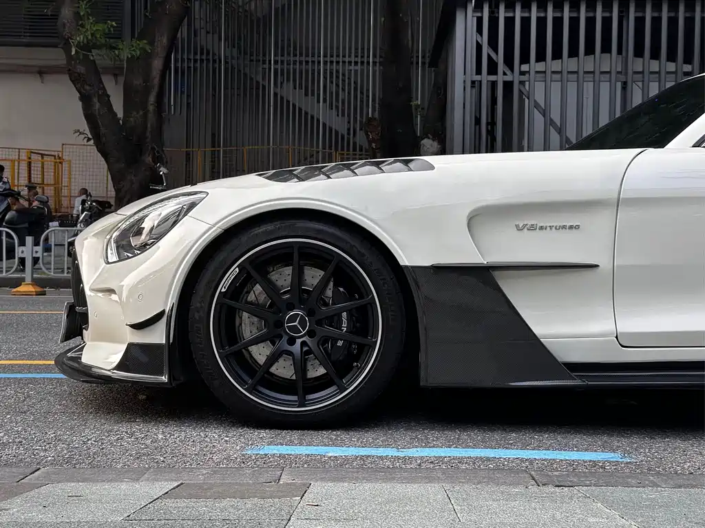 Mercedes-Benz AMG GT — фото 13