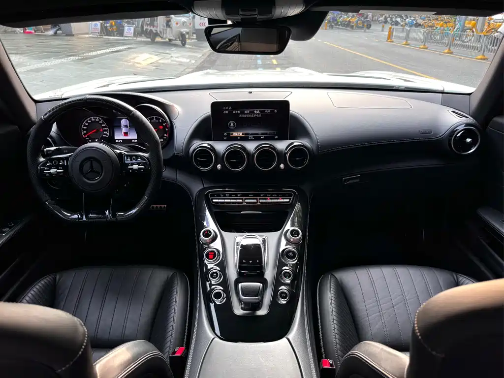 Mercedes-Benz AMG GT — фото 8
