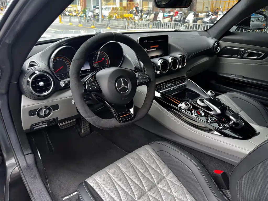 Mercedes-Benz AMG GT — фото 4