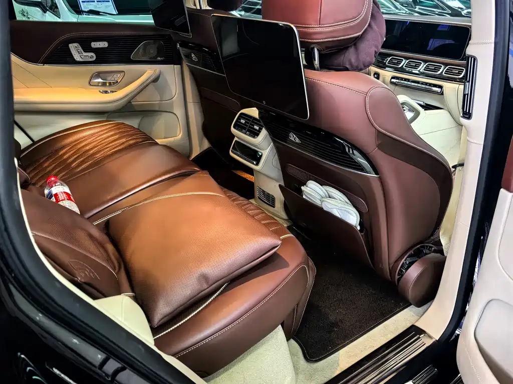 Mercedes-Benz GLS — фото 10