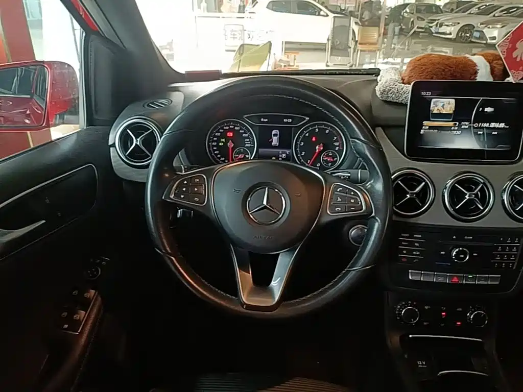 Mercedes-Benz B-Class — фото 11
