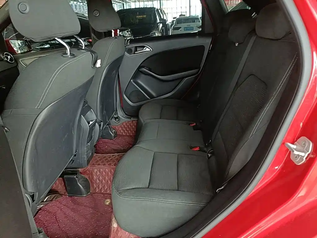 Mercedes-Benz B-Class — фото 17