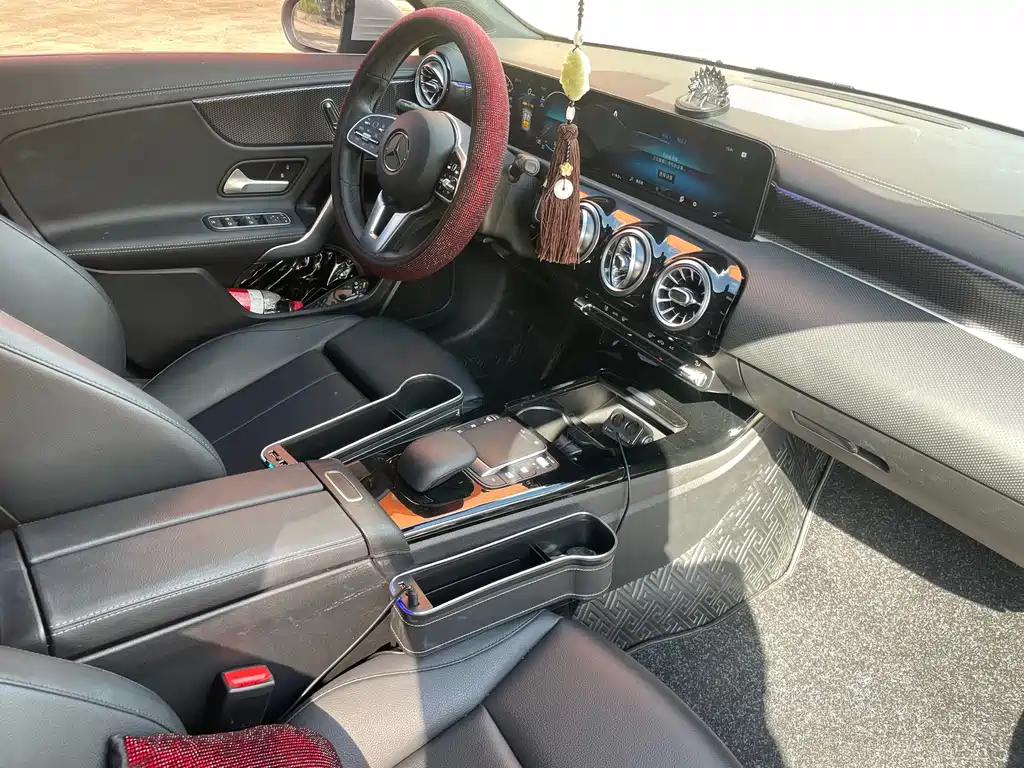 Mercedes-Benz A-Class — фото 11