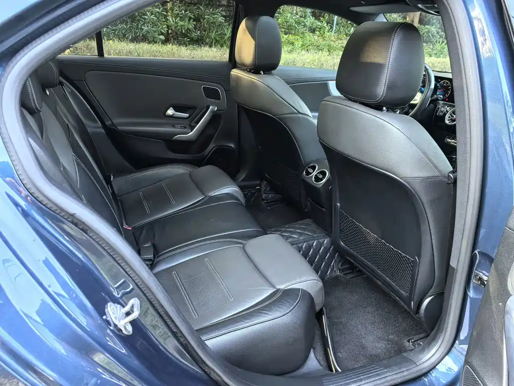 Mercedes-Benz A-Class AMG — фото 10