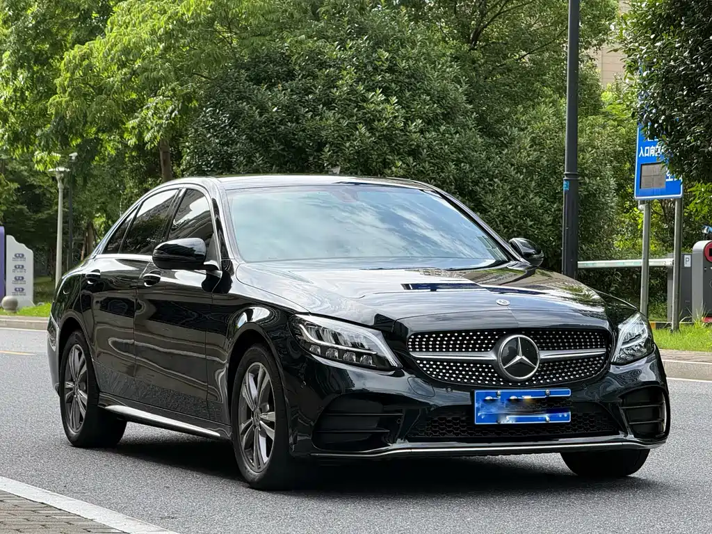 Mercedes-Benz C-Class — фото 10