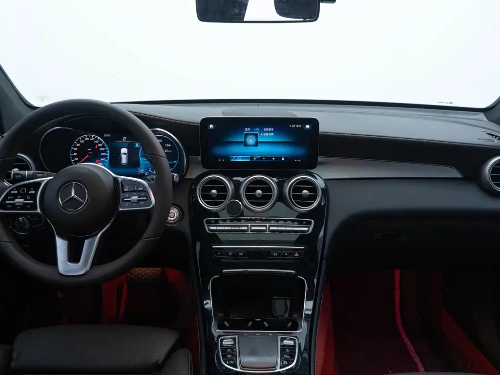 Mercedes-Benz GLC — фото 13