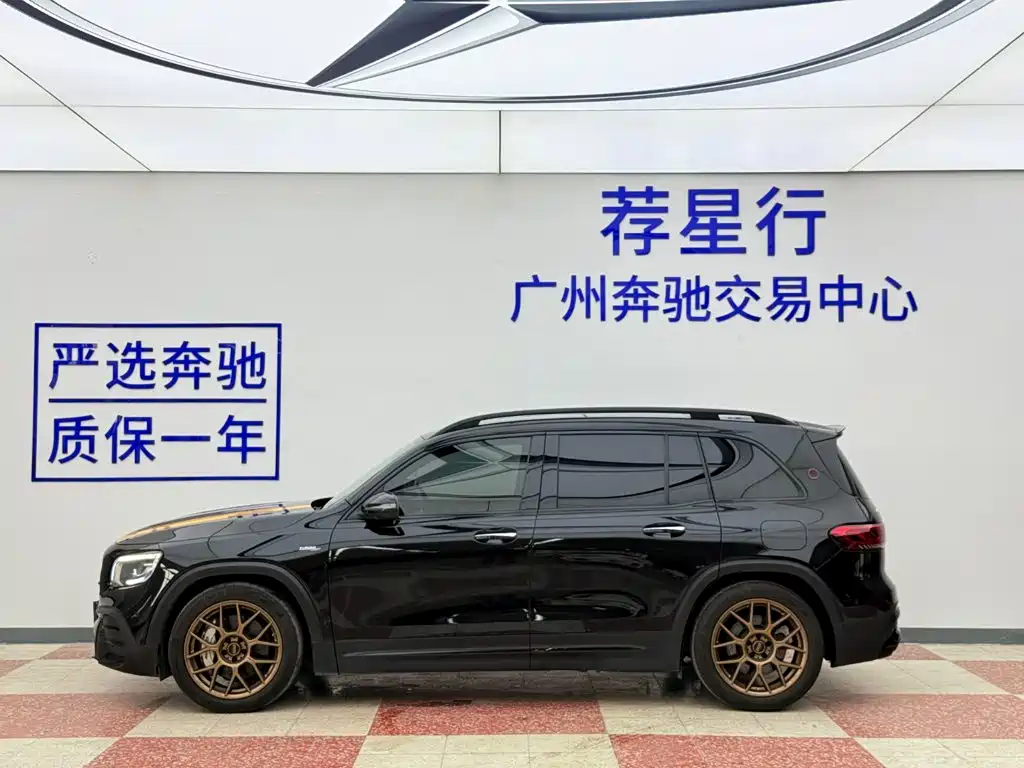 Mercedes-Benz GLB AMG — фото 5