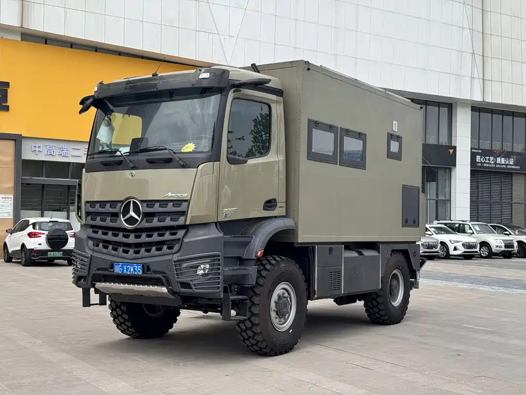 Mercedes-Benz 