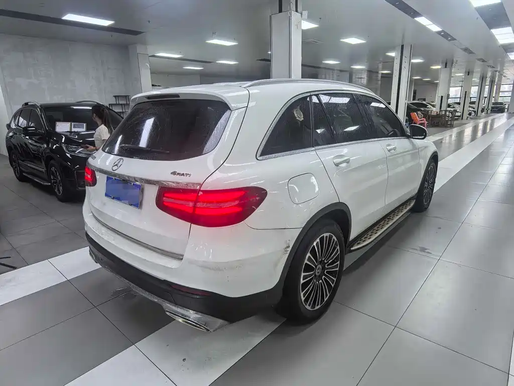 Mercedes-Benz GLC — фото 10