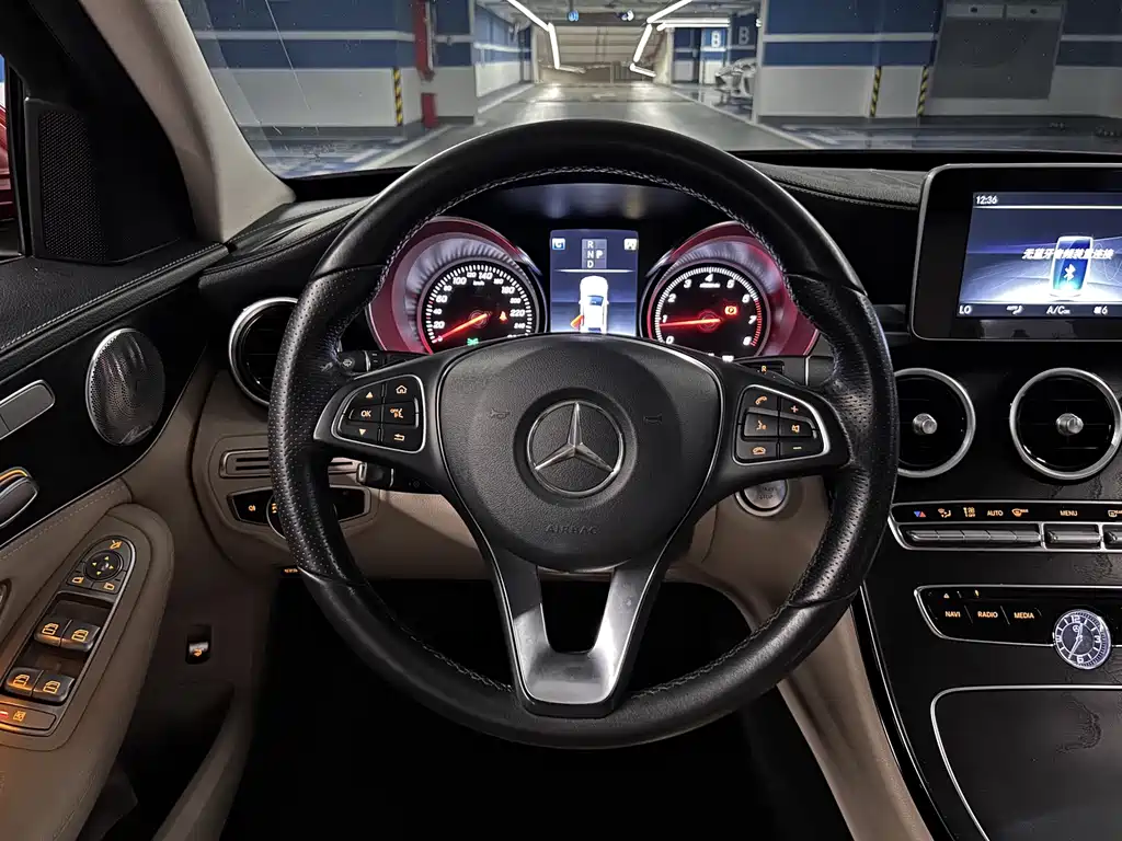 Mercedes-Benz C-Class — фото 10