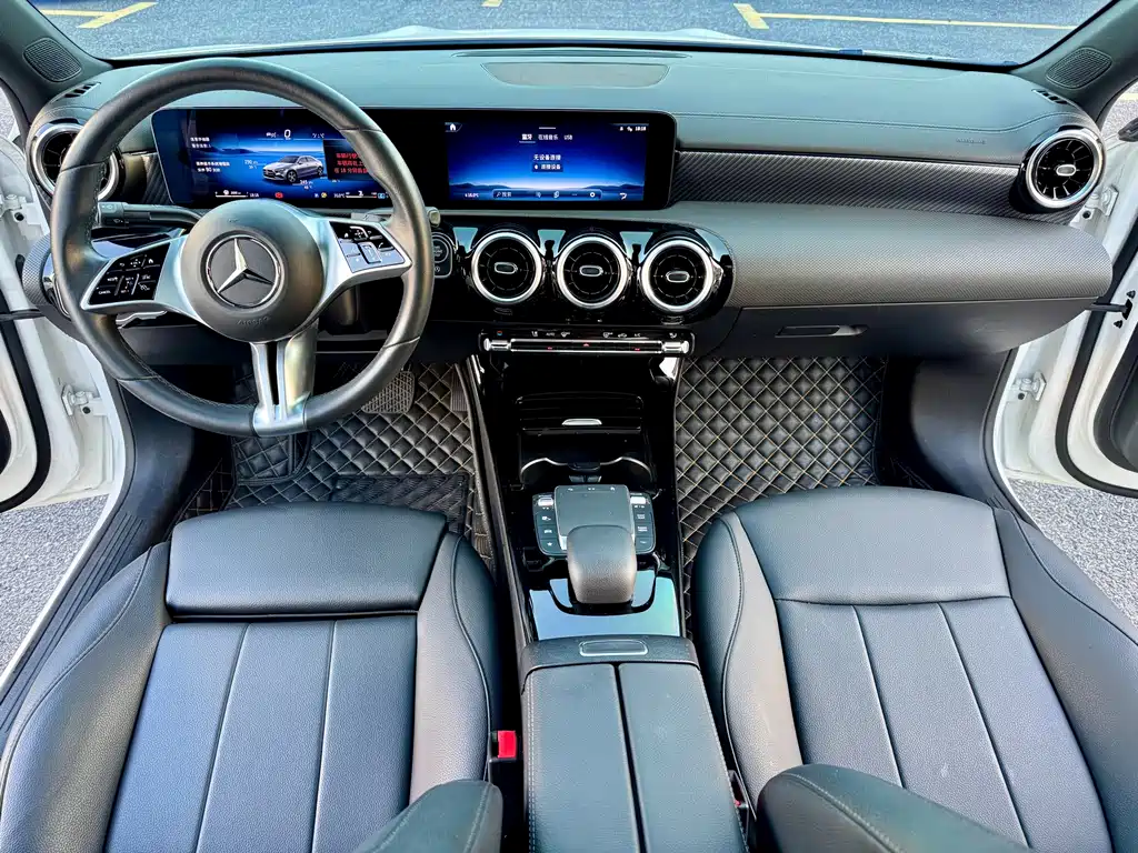 Mercedes-Benz A-Class — фото 13