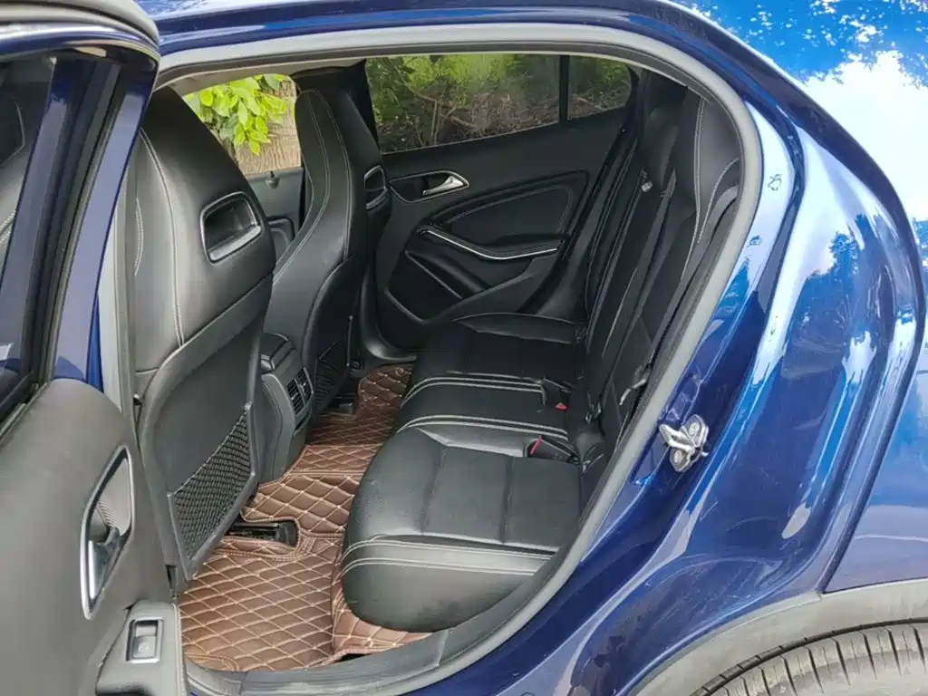 Mercedes-Benz GLA — фото 17