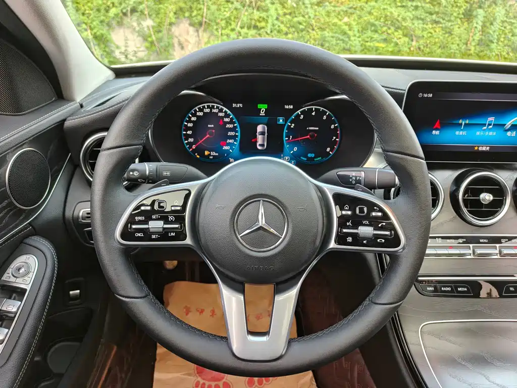 Mercedes-Benz C-Class — фото 13