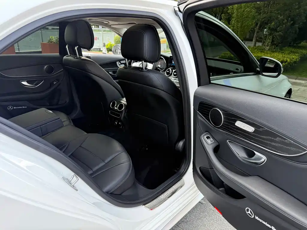 Mercedes-Benz C-Class — фото 43