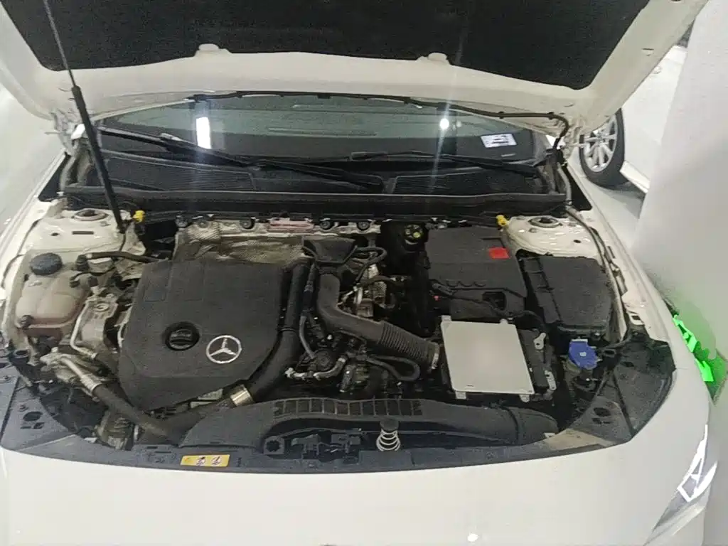 Mercedes-Benz CLA (Import) — фото 20