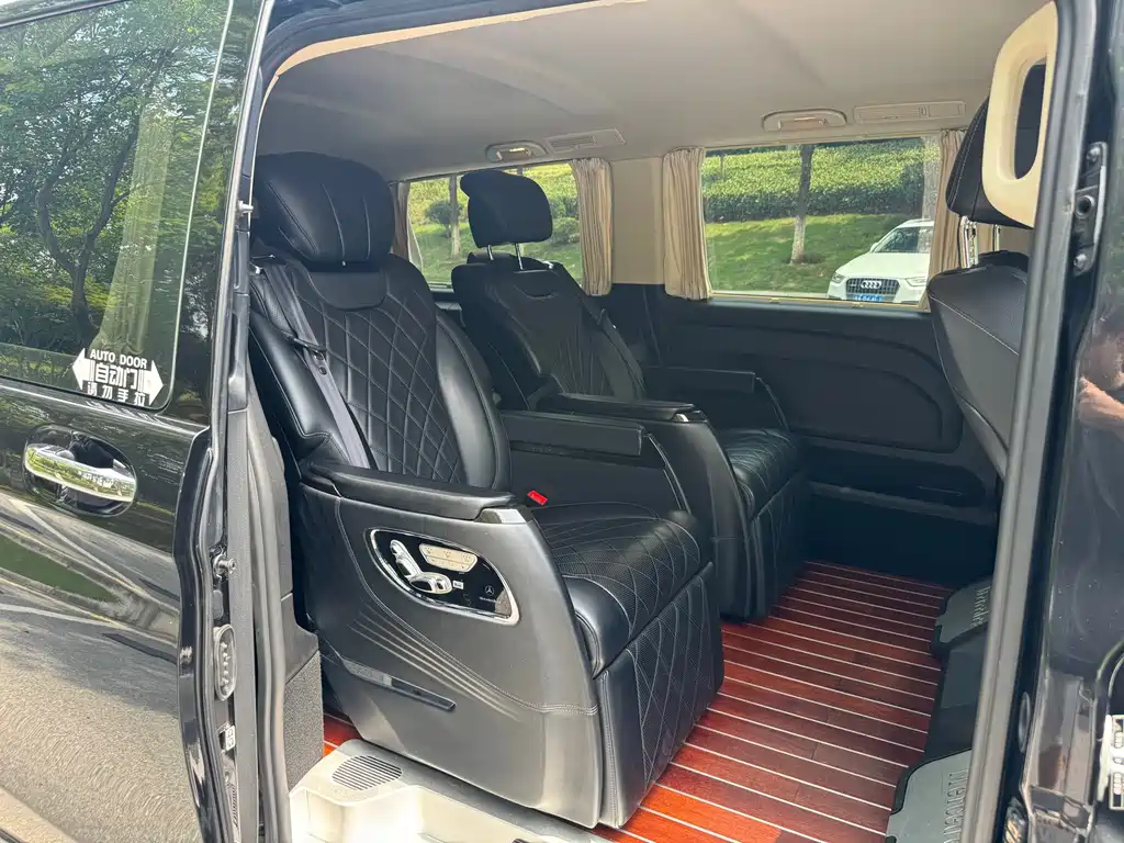 Mercedes-Benz Vito — фото 11