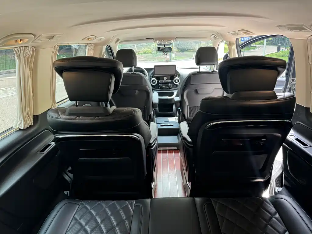Mercedes-Benz Vito — фото 13